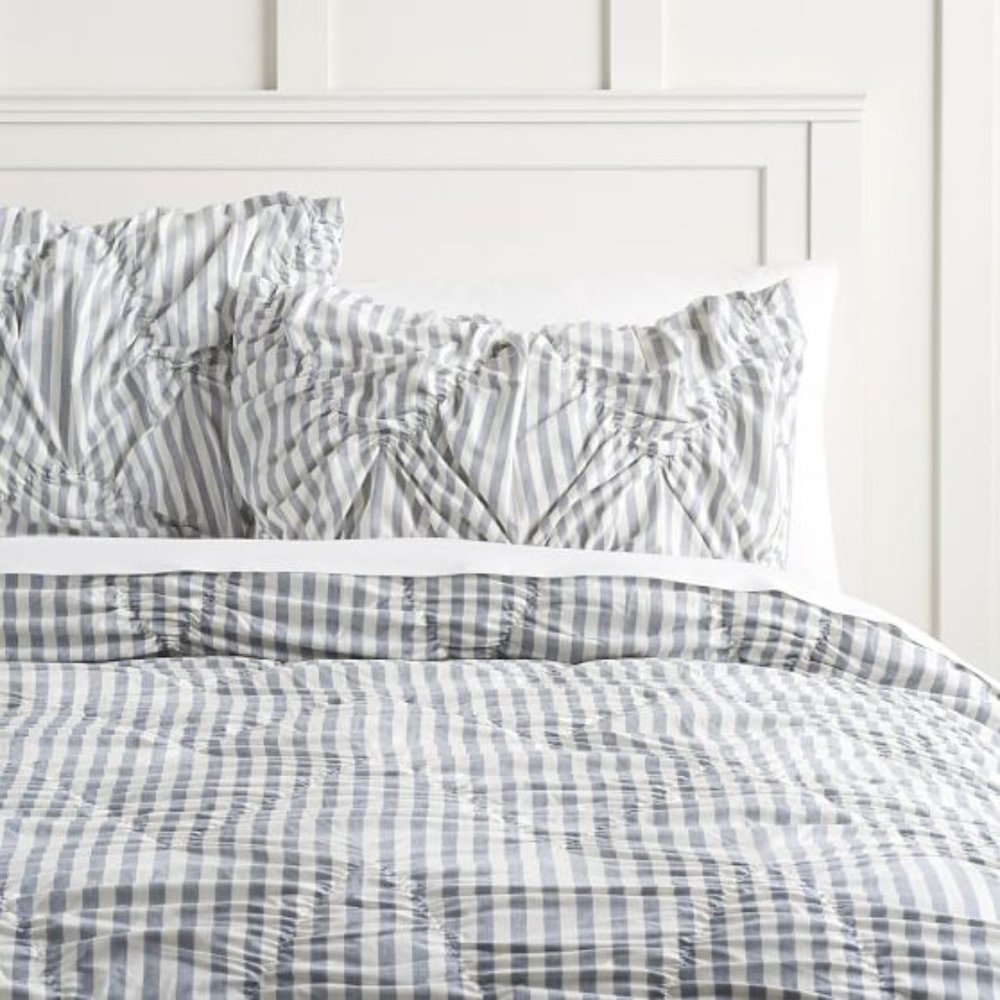 Pottery Barn Teen Emily & Meritt Striped FULL/QUEEN Comforter  & Shams chambray